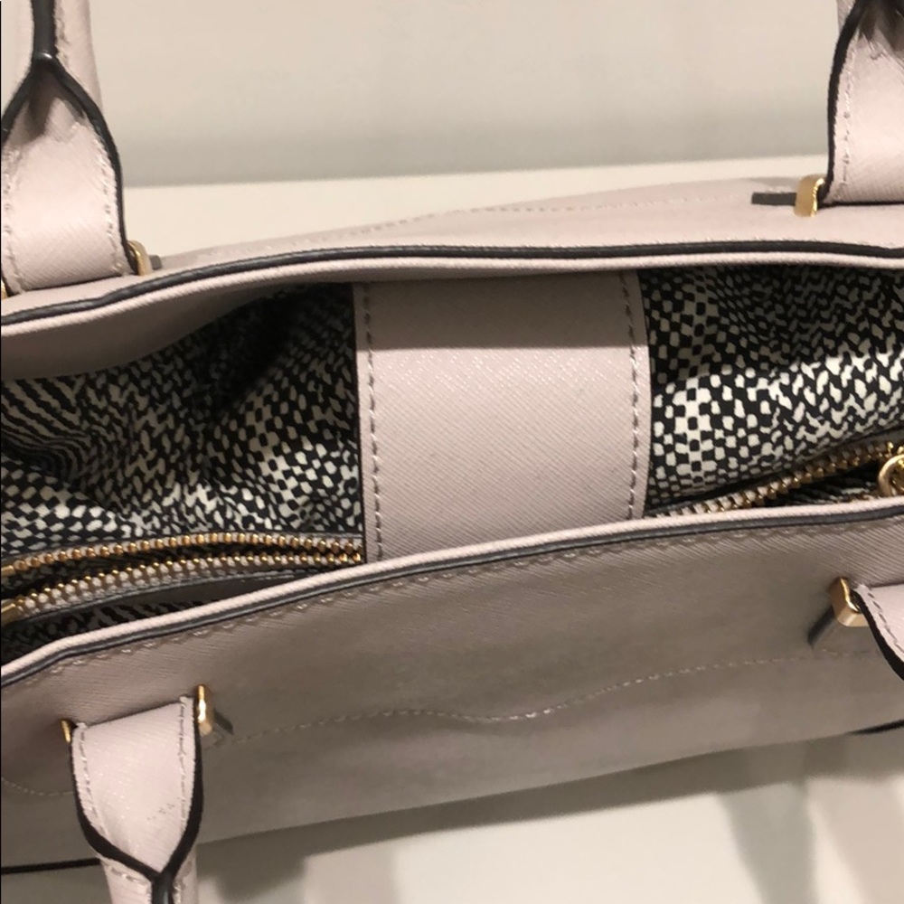 Rebecca Minkoff Amorous Satchel Purse in Light Gray - Picture 2 of 3
